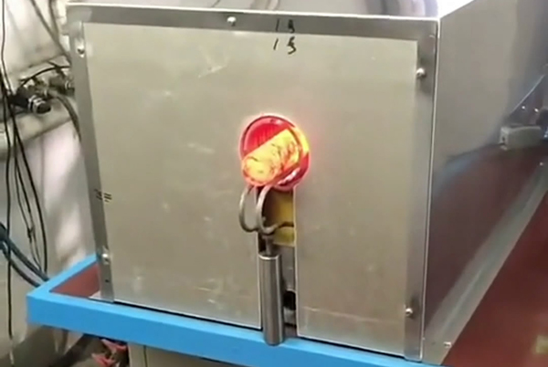 160KW超音频简易锻造加热炉，一拖二加热圆柱毛坯钢材料(图4)