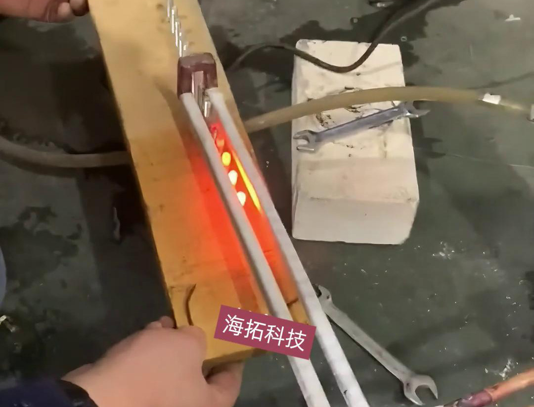 6mm端头在线退火，高频加热机配合自动输送带实现均匀加热退火