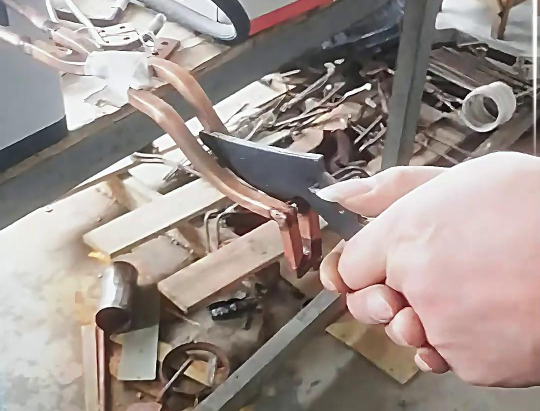 高频淬火机和超高频淬火设备在刀具淬火工艺中各有优势
